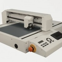Plotter da taglio e cordonatura