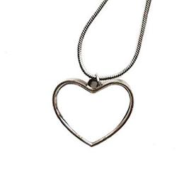 Collana con ciondolo forma cuore personalizzabile a sublimazione.